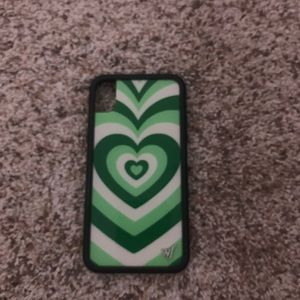 green heart wildflower case